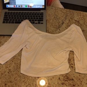 Mid-short sleeve white crop top